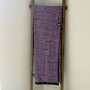 Lululemon vinyasa travel wrap scarf